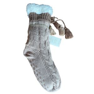 NWT- QUAGGA Green Label Faux Sherpa Lined Slipper Socks Size 6-10